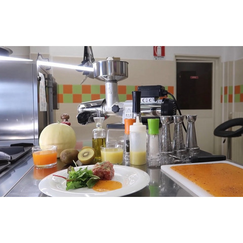 TRE SPADE EasySqueezy strainer with 4 sieves
