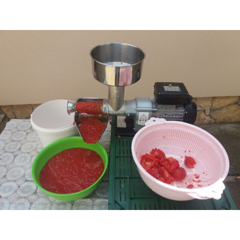 TRE SPADE SpremiTo tomato squeezer INOX