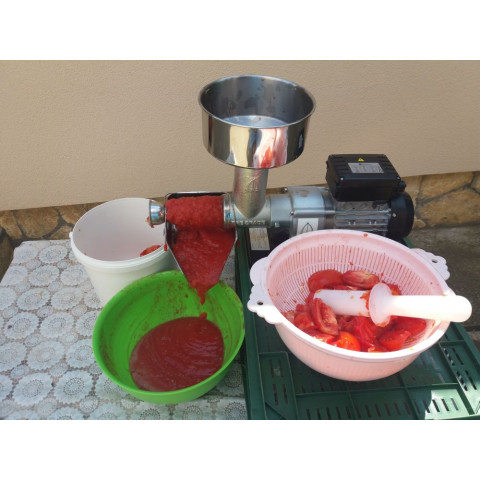TRE SPADE SpremiTo tomato squeezer INOX