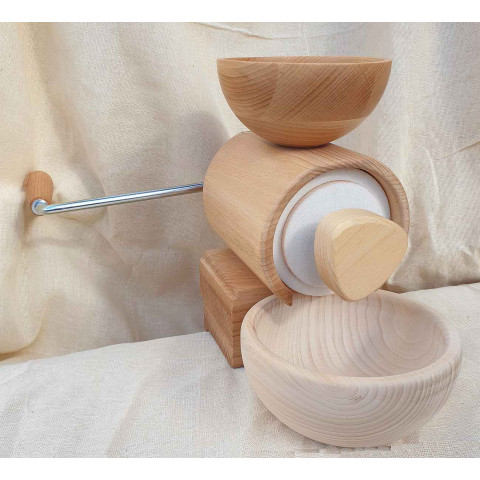 GAMMO Organic manual grain mill DEMO1