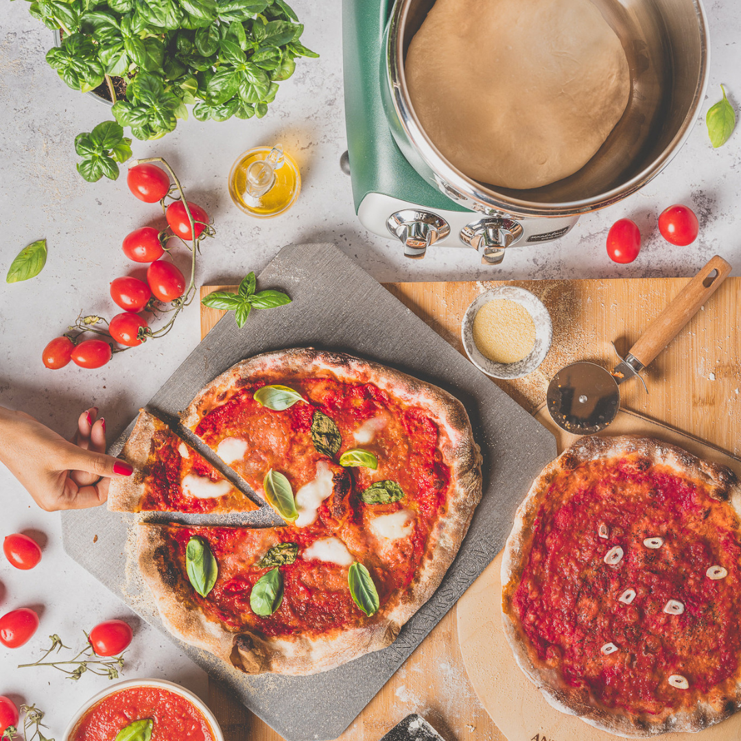 Neapolitan pizza with ANKARSRUM food processor and recipe video