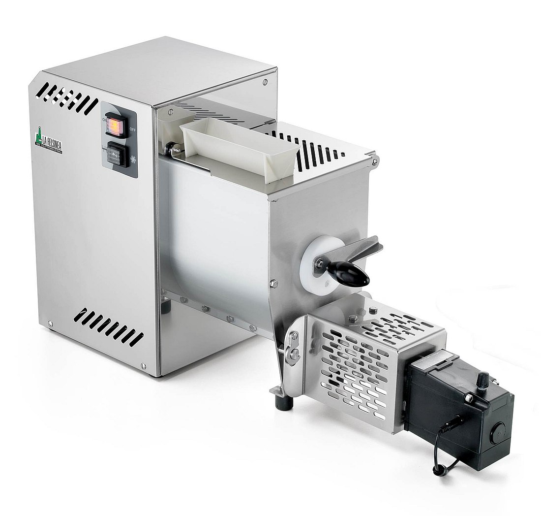 Italian electric pasta making machine can be ordered with pasta stickers!