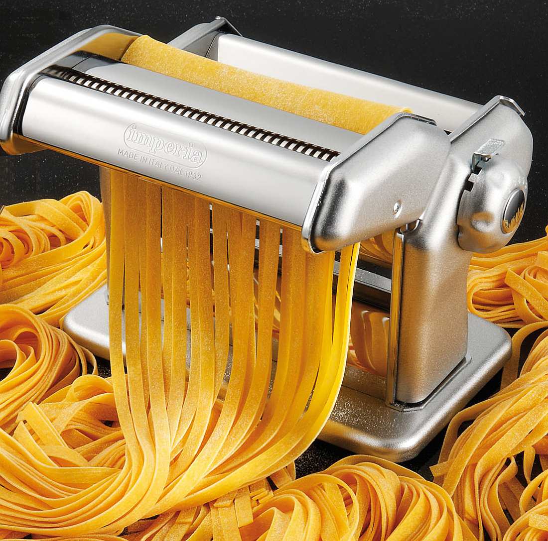 Manual Pasta And Dough Machine, Italian With Double Cutter 150 mm Ipasta Sp  150 100 IMPERIA