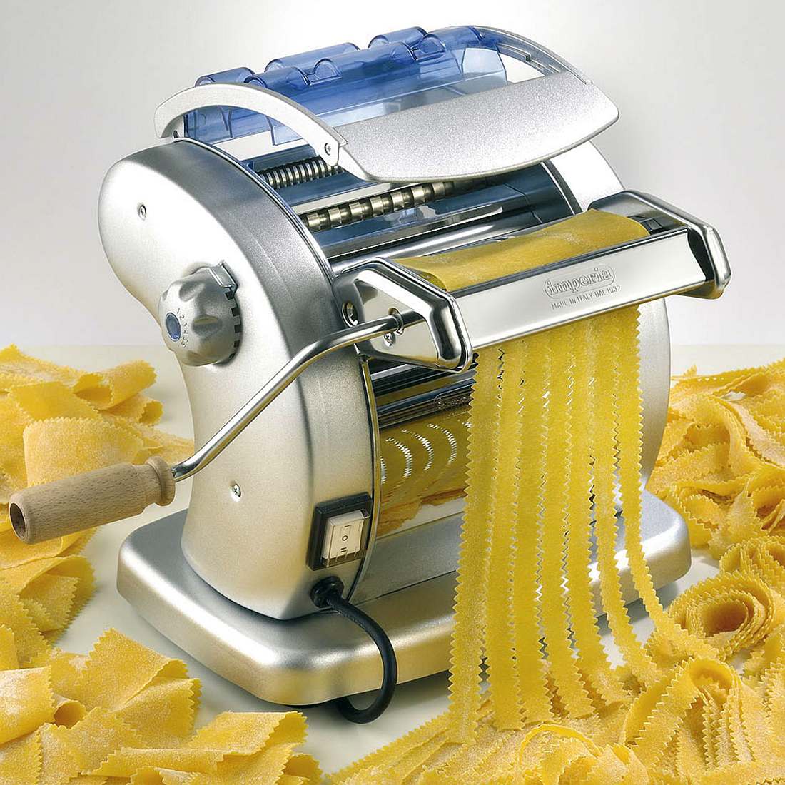 https://gammo.eu/storage/product/4396/imperia-pasta-presto-elektromos-tesztakeszito-gep-9.jpg